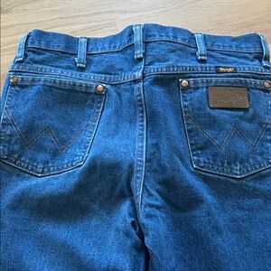 Wrangler 34x30 Men's Straight Jeans in Dark Blue Denim- EUC